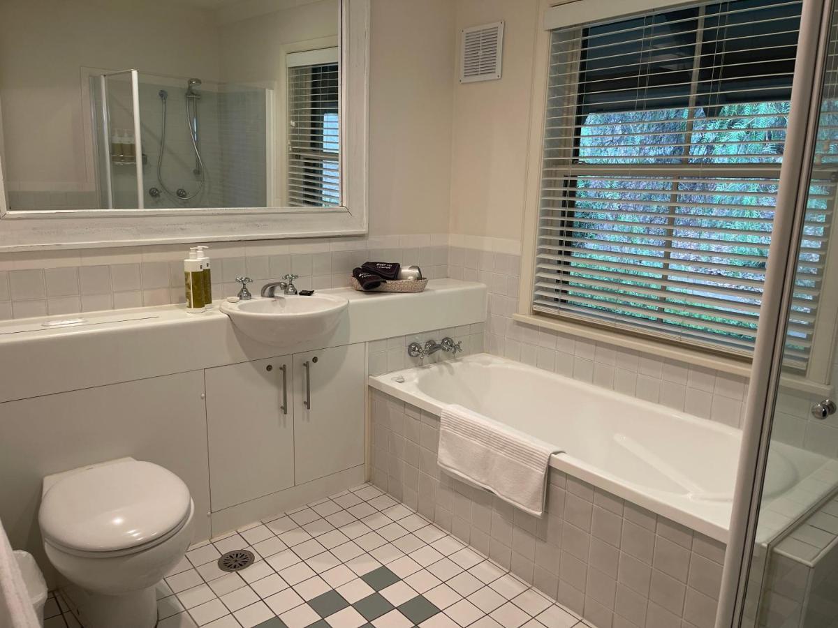פוקולבין Villa Provincial - 2 Bedrooms Both With Ensuites -Situated In Cypress Lakes Resort מראה חיצוני תמונה
